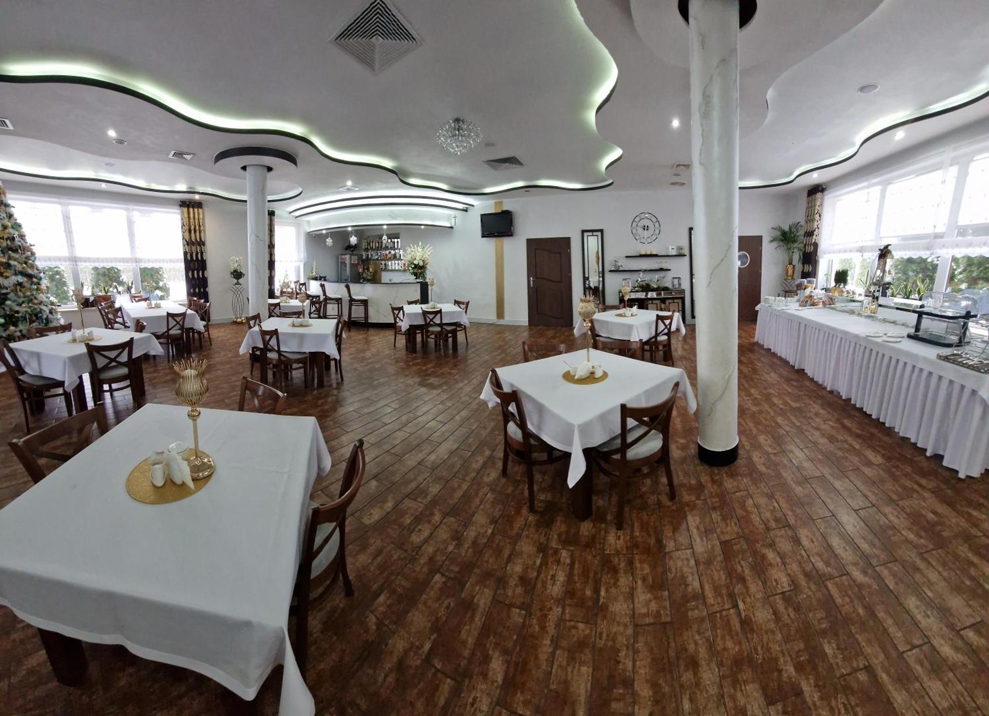 Cynamon Hotel Nowy Sacz Exterior photo