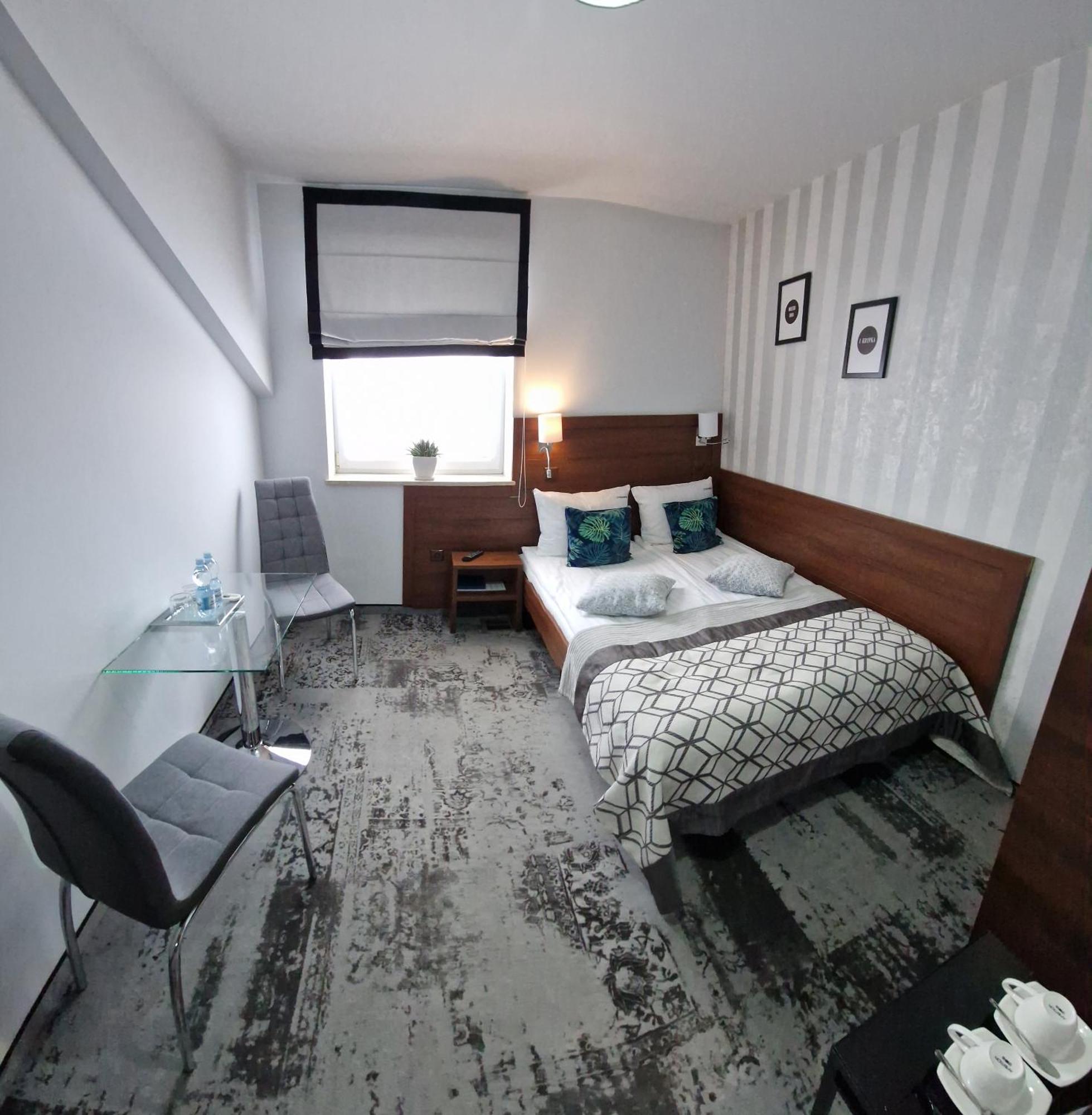 Cynamon Hotel Nowy Sacz Exterior photo
